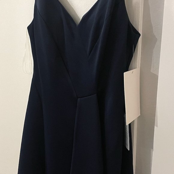 Love, Nickie Lew V-Neck Navy Envelope Hem Dress NWT, Size Small - Picture 4 of 9